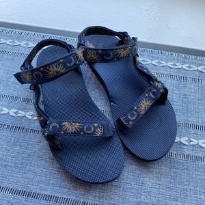 TEVA Women’s Original Universal Sandal